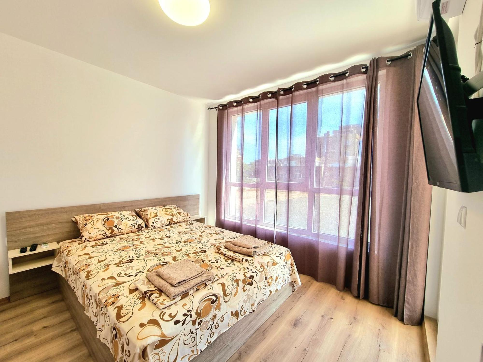 Sunny Breeze Apartment *